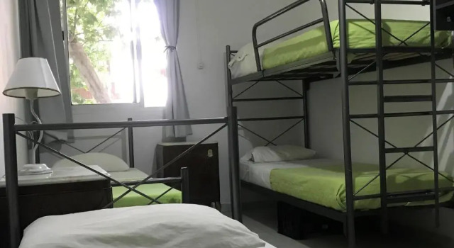 Кровать в общем номере (женский номер) Reina Madre Hostel