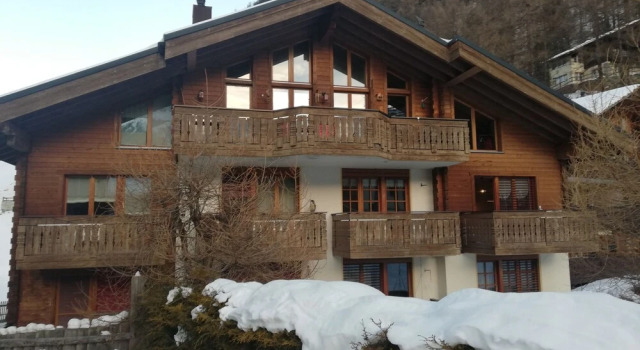 Haus Bärgbach by Zermatt Premium Apartments, Забронировать Апартаменты/квартира Церматт курорт Церматт, рядом с Горнолыжный подъемник Маттерхорн Гласье Парадайз