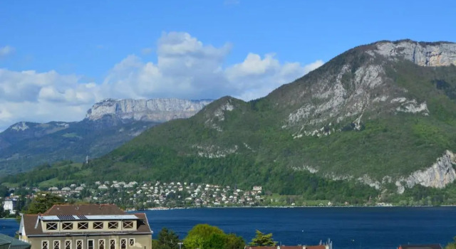 Апартаменты Le Tableau du Lac 507 - 2 bedrooms apartment with lake view terrace