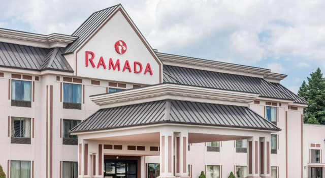 Номер Standard Ramada by Wyndham Harrisburg/Hershey Area