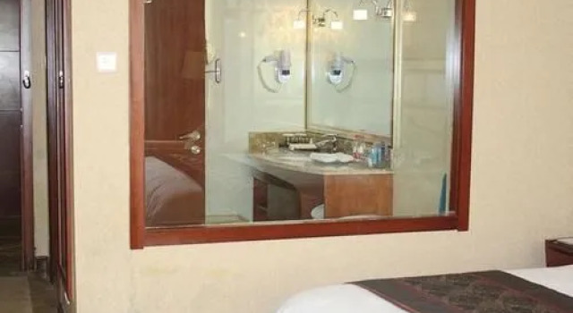 Long Fei Sheng Shi International Hotel, Boek Hotel Hotels in Shaanxi met parkeren, Parkeren