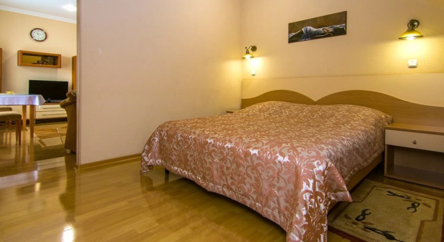 Hotel Nika, Buchen Sie Gasthaus Motels in Altaysky Kray, Motel