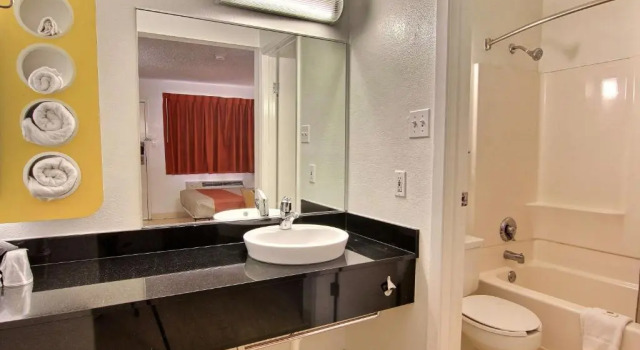Двухместный номер Deluxe Motel 6-Austin, TX - North Central