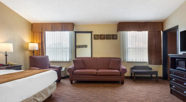 Люкс Comfort Inn at Thousand Hills