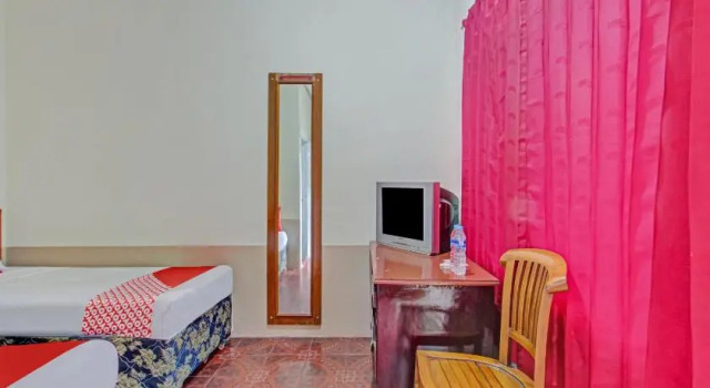 Люкс OYO 3379 Hotel Khatulistiwa