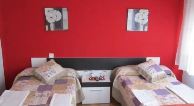 Трёхместный номер Standard Hostal Becares