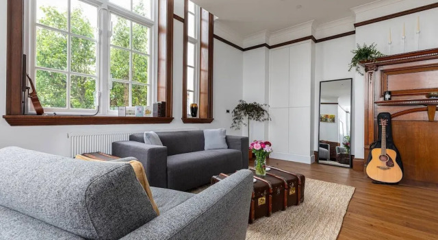 Lovely 1-bed Flat in Acton, West London, Sleeps 4
