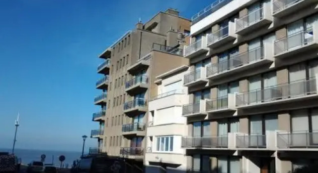 Zonnig Appartement met Zeezicht, Rezerwuj Apartament Hotele w Bruksela z parkingiem, Parking