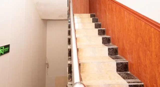 Ruifeng Business Hotel, Rezerwuj Hotel Nanchang Changbei International Airport Jiangxi