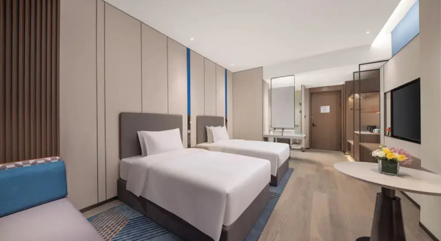 Четырёхместный номер Standard Holiday Inn Express Hai'an Railway Station by IHG