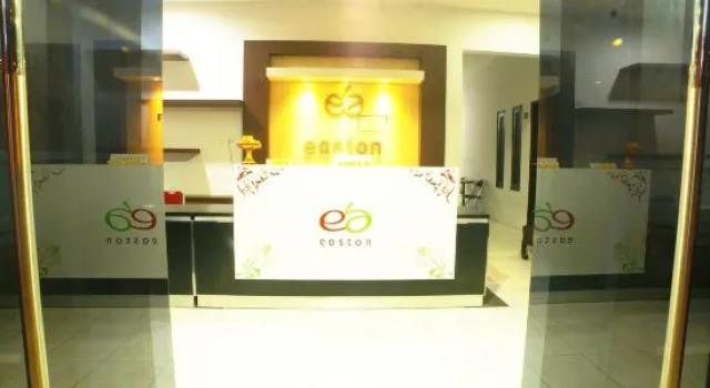 Easton Hotel, Забронировать Отель Отели Куты с парковкой, рядом с Магазин сувениров Krisna, Парковка