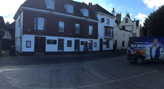 Pilgrims Hotel