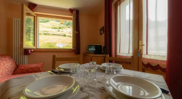 Walsertal Residence, Забронировать Отель Грессоней-ла-Трините Грессоней, рядом с Гондольный подъёмник Стафал-Габиет (нижняя станция)