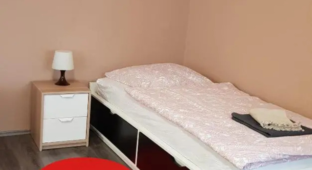 Rhein Living Apartment - Balkon und Rheinpromenade, Забронировать Апартаменты/квартира Ruhrort Дуйсбург, рядом с Галерея "Куштрассе"