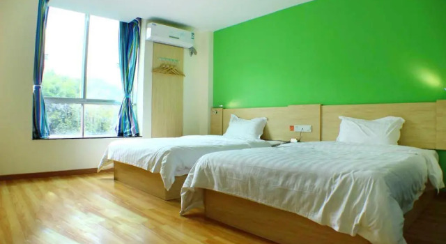 Двухместный номер Business 7Days Inn Shaoguan Renhua Mount Danxia