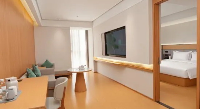 Люкс JI Hotel (Guiyang Jichang Road)
