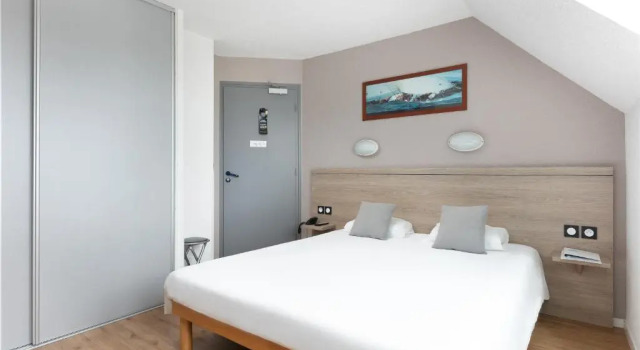 Трёхместный номер Standard Brit Hotel Iroise Brest