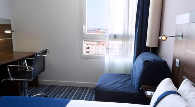 Двухместный номер Standard с видом на море Hôtel Marseille Centre Gare Saint-Charles