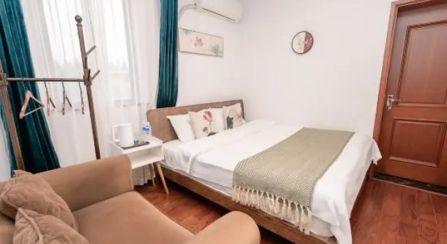 Люкс Shanghai Zhifu Inn