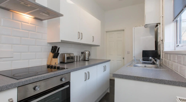 Townhouse @ Newlands Street Stoke, Забронировать Гостевой дом Гостевые дома Сток-он-Трента, рядом с Victoria Hall, Гостевой дом