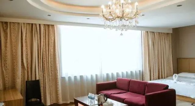 Dalat Qihejia Business Hotel, Book Hotel Ordos Inner Mongolia
