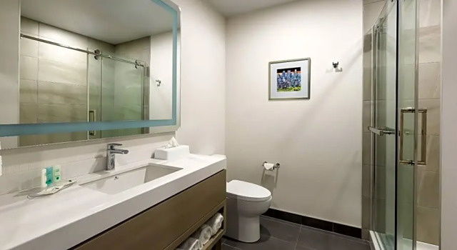 Двухместный номер Deluxe Цокольный этаж Spark by Hilton Montreal Brossard