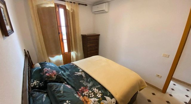 Orihuela Costa 2-bedroom 1-bath renovated vacation rental on La Zenia Beach