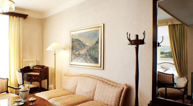 Люкс с балконом и с видом на озеро Grand Hotel Toplice - Small Luxury Hotels of the World