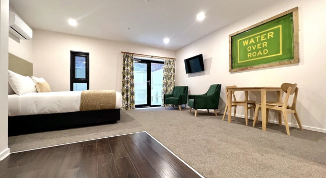 Студия Sixty Six Boutique Apartments