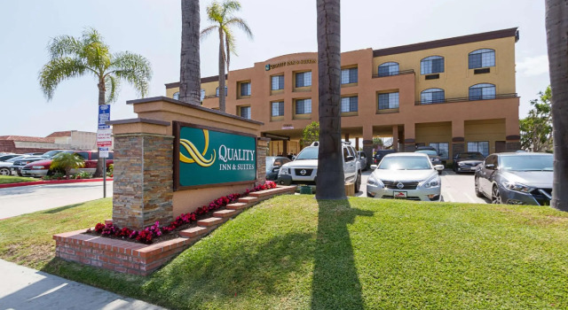 Номер Standard Quality Inn & Suites Huntington Beach