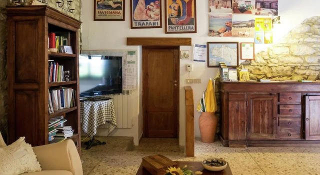 Apartment in Annex With Swimming Pool Right in the Sicilian Countryside, Reserva ahora Apartamento Hoteles en Buseto Palizzolo con piscina, Piscina