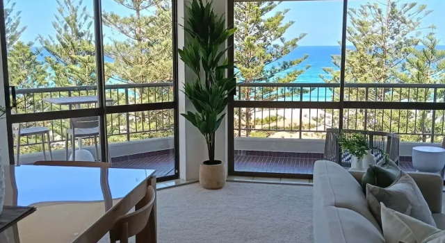 Апартаменты Absolute Burleigh Beachfront - Stylish 2BR Oceanview Stay