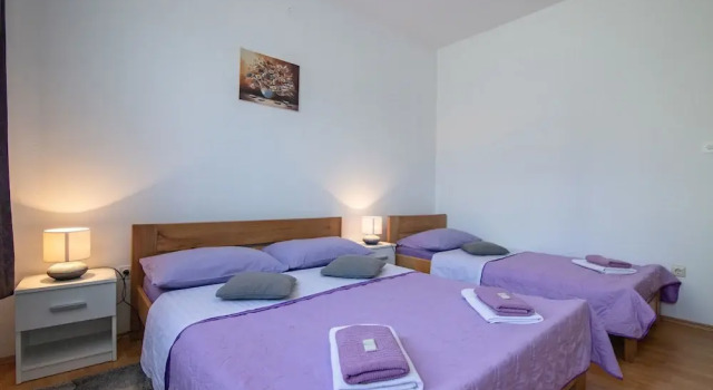 Room Anton, Rezervovat Hotel Hotely v Rakovica se snídaní, Snídaně