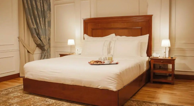 Полулюкс Hotel Opera