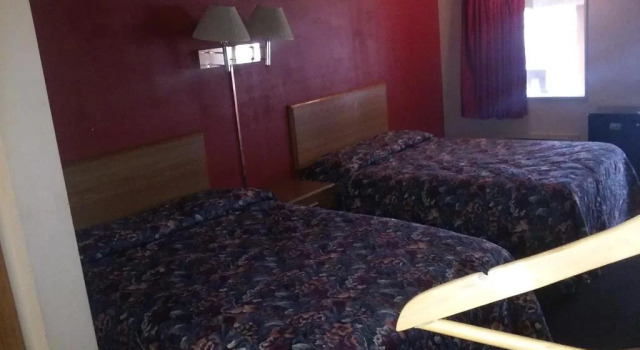 Travel Inn, Prenota Hotel Hotel a Indiana con parcheggio, Parcheggio