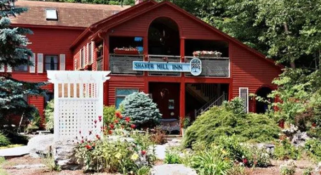 Люкс Shaker Mill Inn