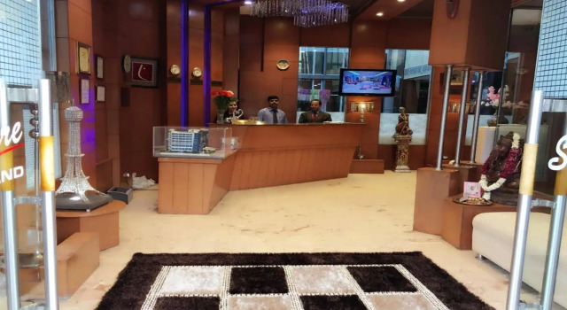 Hotel Signature Grand