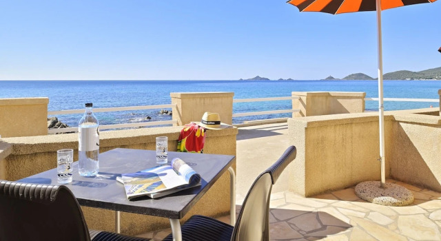 Номер Standard oceanfront Hôtel Stella Di Mare