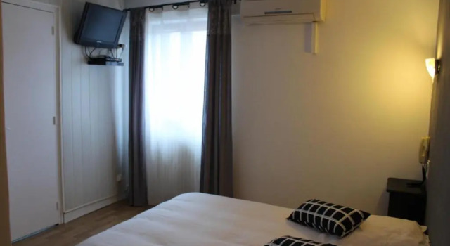 Standart çift kişilik oda Hôtel Les Glycines