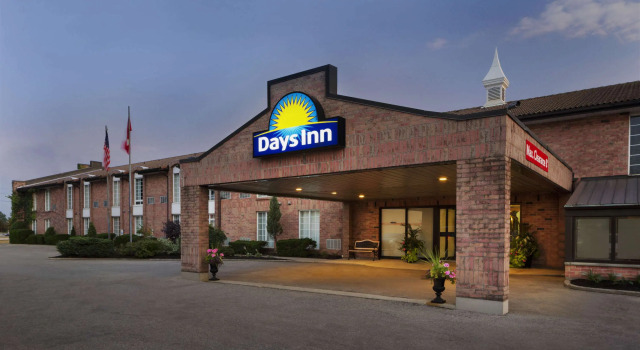 Days Inn Brantford, Varaa Hotelli  