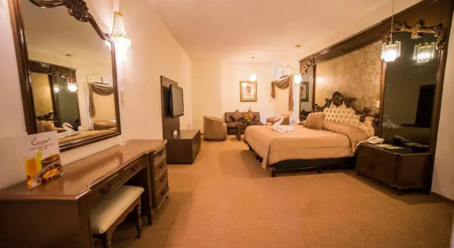 Полулюкс Hotel Marlon