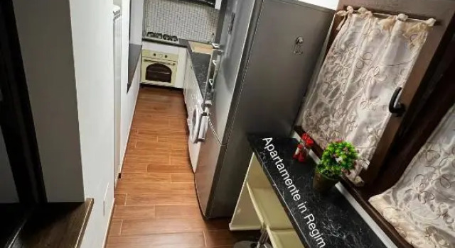 Apartament frumos cu 3 camere situat la partier, Đặt Căn hộ Botosani Rumani