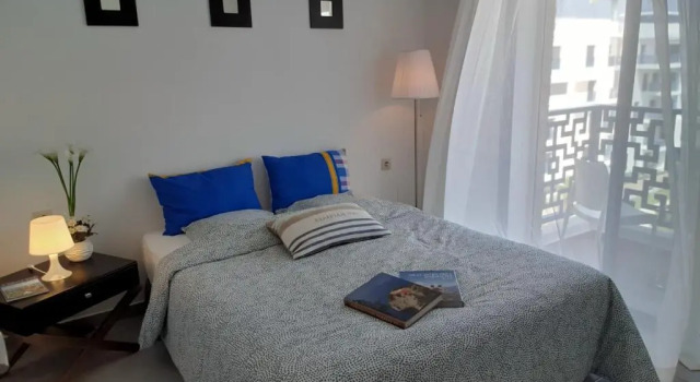 ☆☆☆☆☆ Joli Appartement Vue Piscine Costamar☆☆☆☆☆, Rezerwuj Apartament Hotele w Tanger-Tetouan z parkingiem, Parking