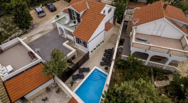Вилла Holiday Home Villa Desire 1819
