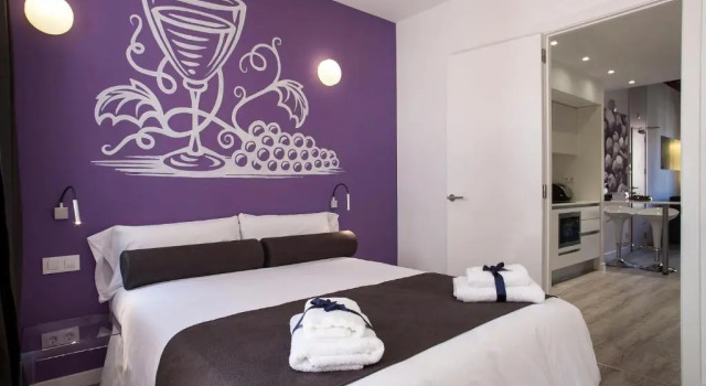 Апартаменты Deluxe Habitat Apartments ADN