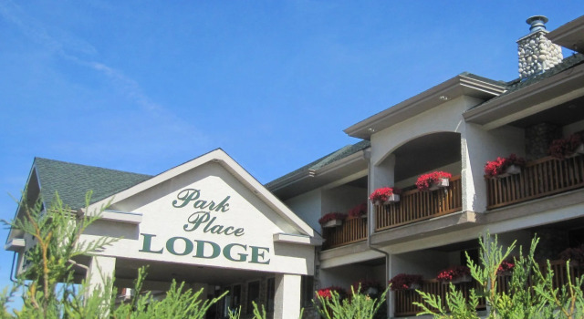 Park Place Lodge, Rezervați Hotel Fernie Columbia Britanică