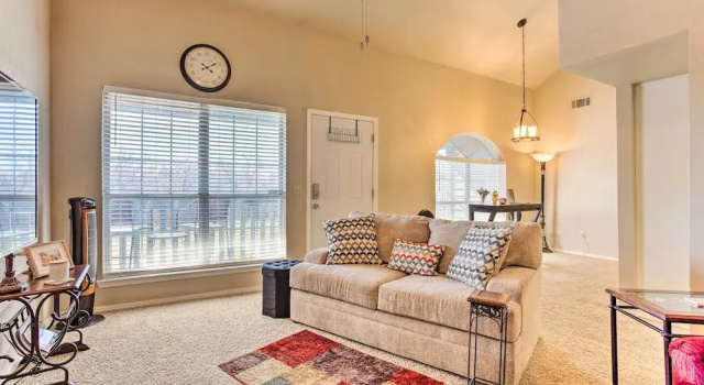 Апартаменты c 1 комнатой Oklahoma City Vacation Rental Near Lake & Trails!