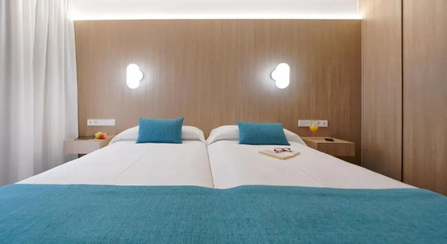 Апартаменты с видом на бассейн Hotel Parque La Paz
