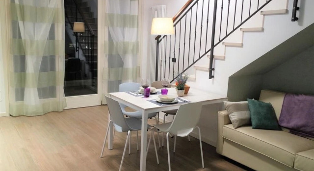 Aurora Tower Apartment, Забронировать Апартаменты/квартира Апартаменты Лугана-ди-Сирмионе, Апартаменты/квартира