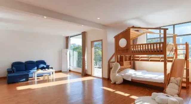 Семейный люкс с 2 комнатами с балконом Yueshanyueshui Vacation Apartment (Yangshuo Yulong River Xiatang Wharf)